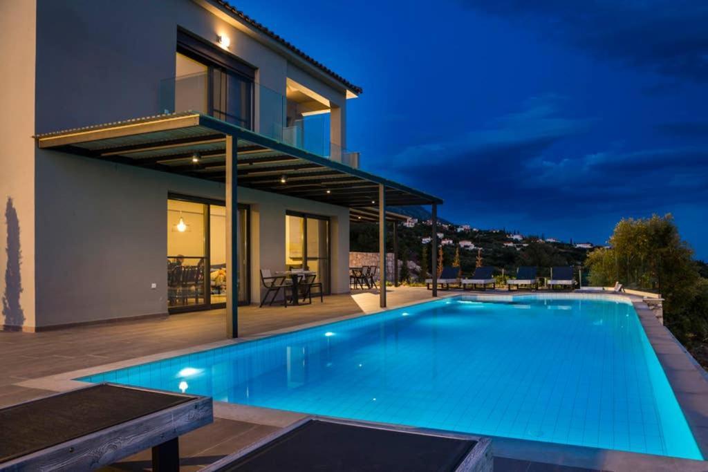 New Villa Blue With Private Pool At Trapezaki Livathos  Ngoại thất bức ảnh