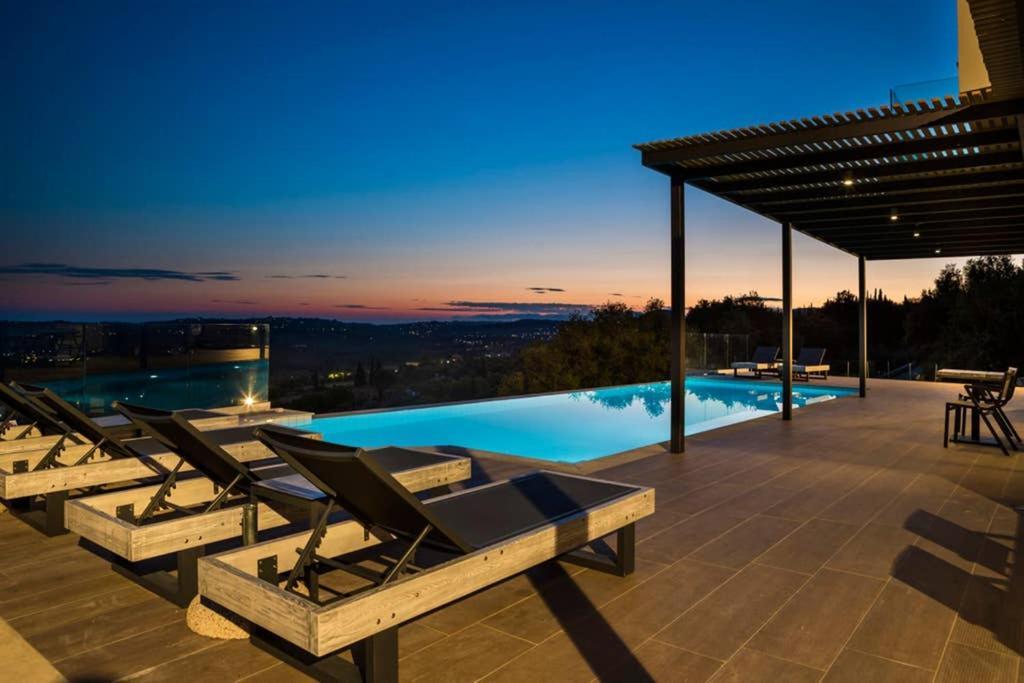 New Villa Blue With Private Pool At Trapezaki Livathos  Ngoại thất bức ảnh