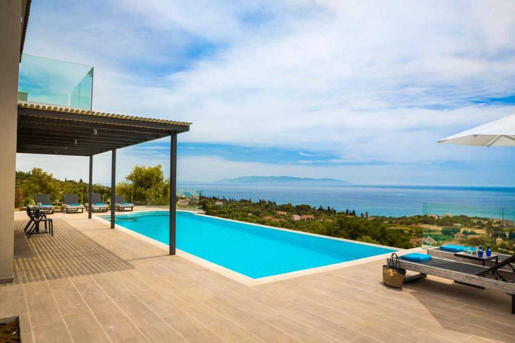 New Villa Blue With Private Pool At Trapezaki Livathos  Ngoại thất bức ảnh