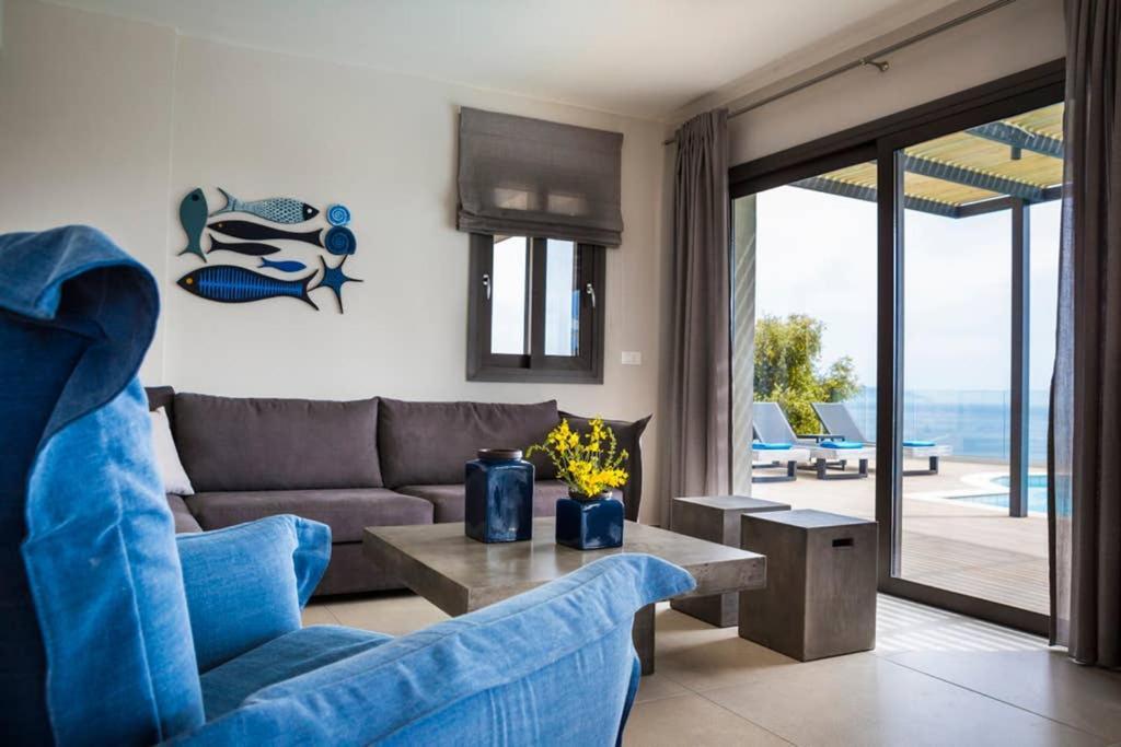 New Villa Blue With Private Pool At Trapezaki Livathos  Ngoại thất bức ảnh